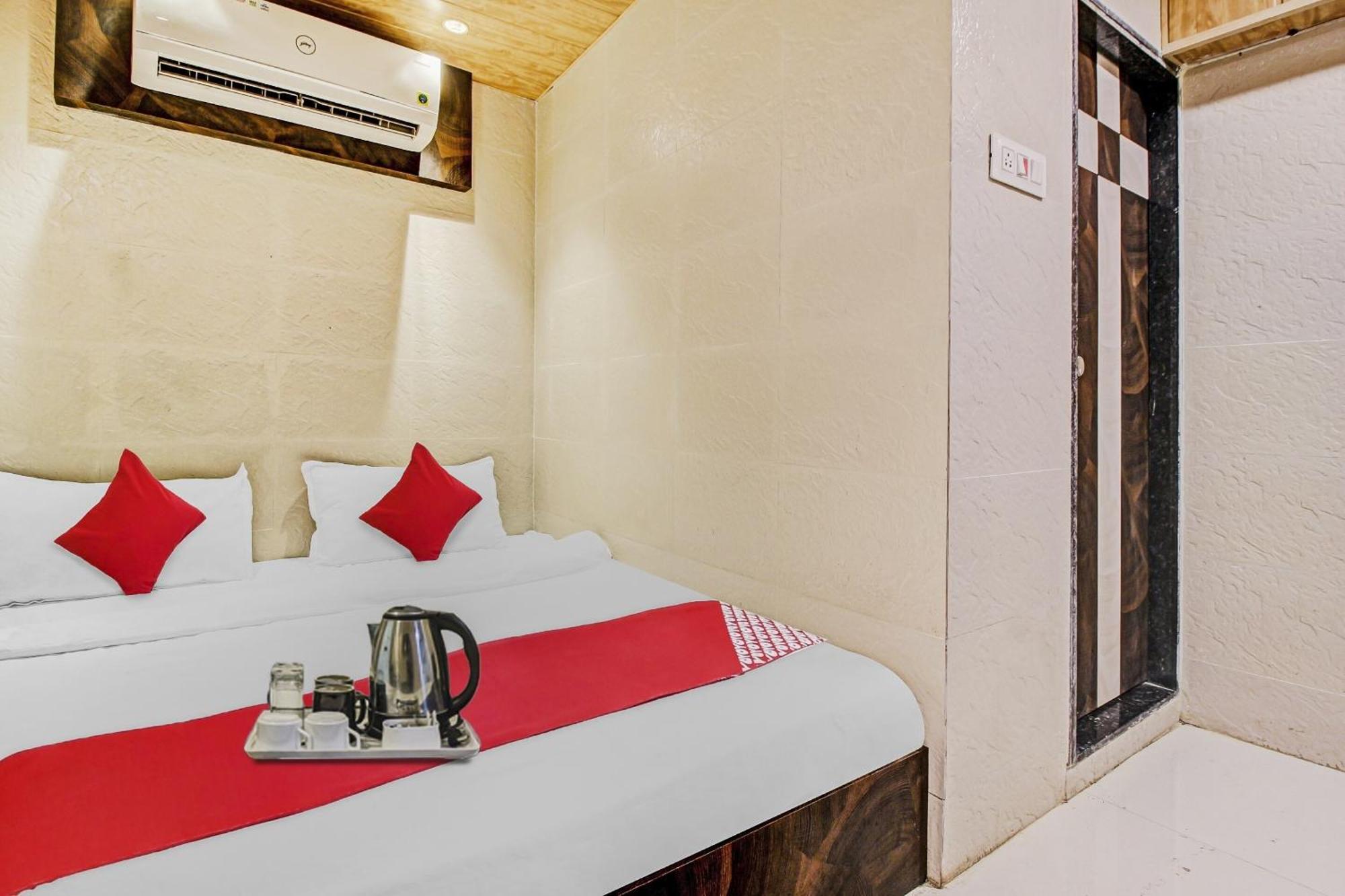 Hotel Ambedkar Kalyān Dış mekan fotoğraf