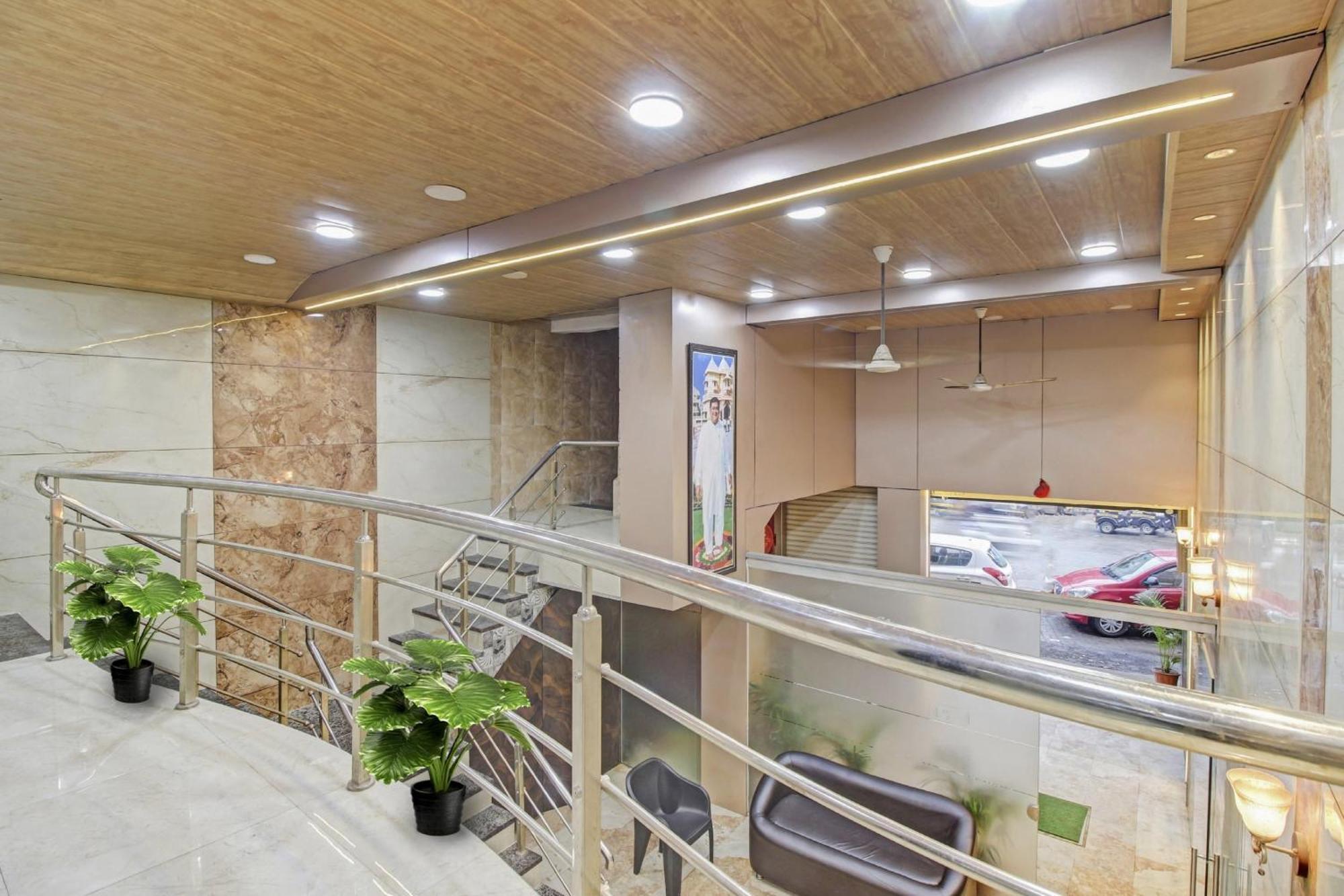 Hotel Ambedkar Kalyān Dış mekan fotoğraf